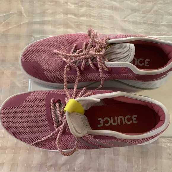 Adidas sneaker Shoes - Picture 3 of 8